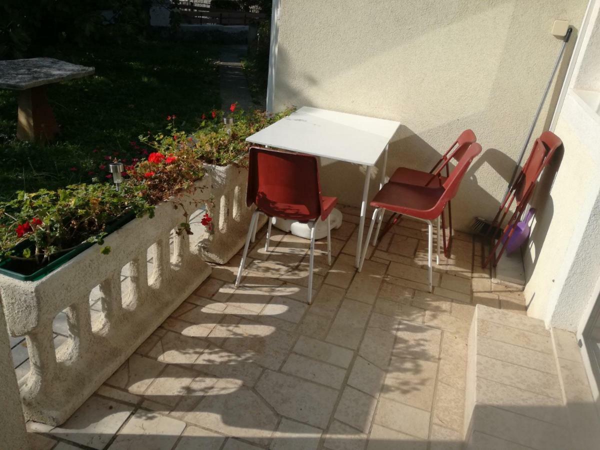 Apartmani Marijana Selce Exterior foto